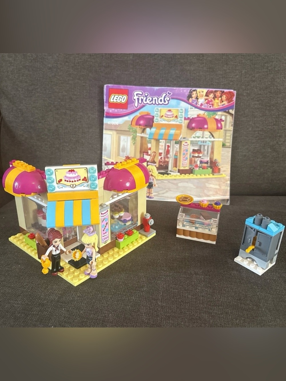 Lego Friends Downtown Bakery 41006 99% Complete Set with instructions